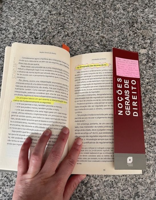 Livro Noções Gerais de Direito - ISCAP