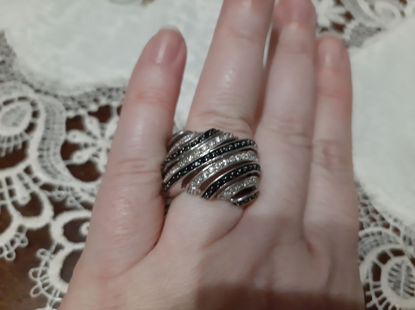 Кольца серебро zarina, янтарь