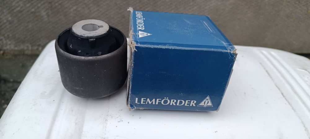 Сайленблоки задні (original)для Volkswagen t4,