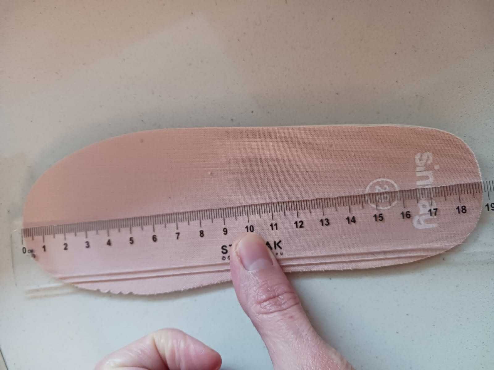 Dziewczęce trampki na rzepy Sinsay rozm. 29