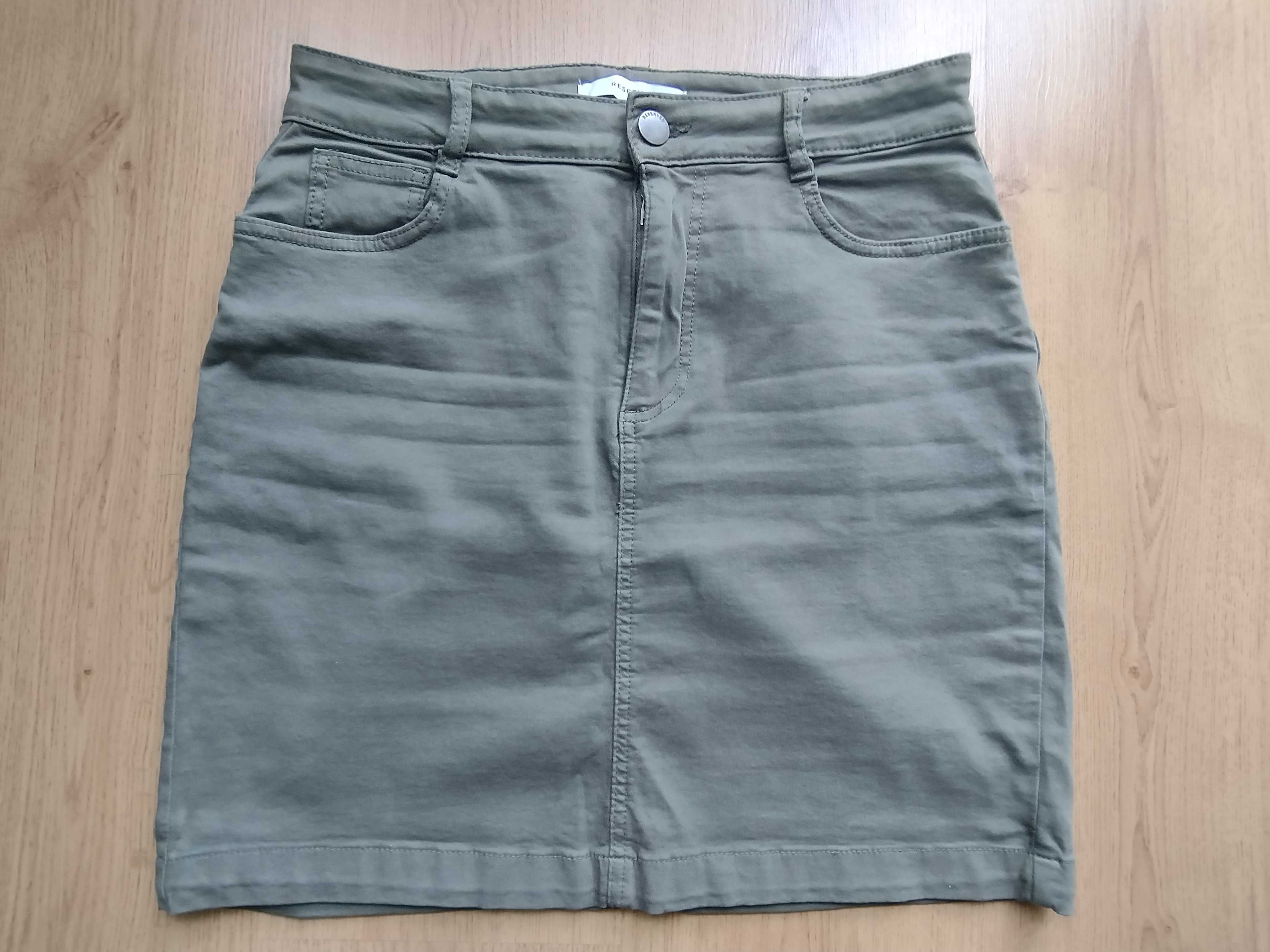Spódnica Reserved w kolorze khaki rozm. 38