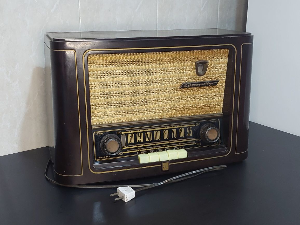 Rádio Grundig 1045w