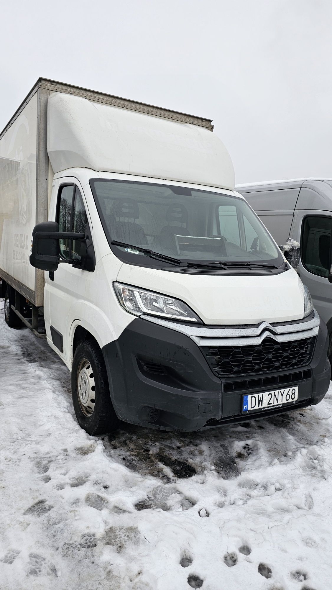 Wynajem z wykupem busów, plandeka, kontener, winda