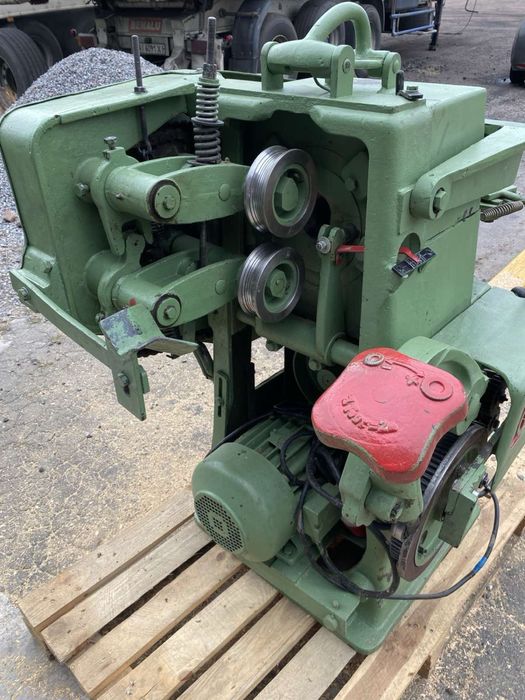 Круглопалковий фрезерний верстат, круглопалочний станок Cosma U9