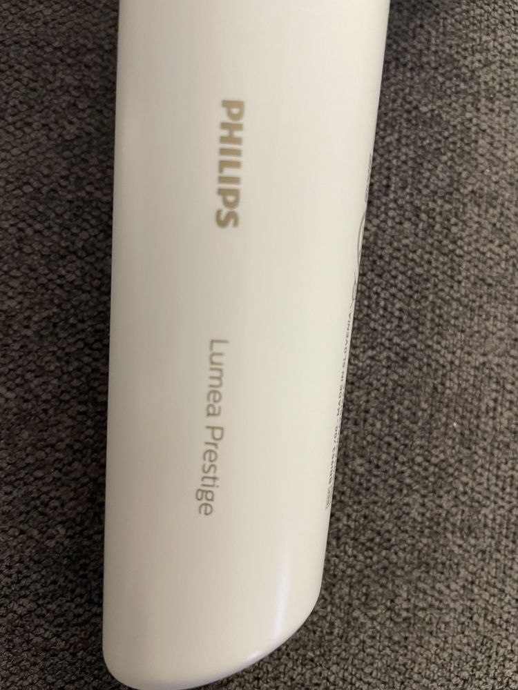 Depilator laserowy Philips Lumea Prestige