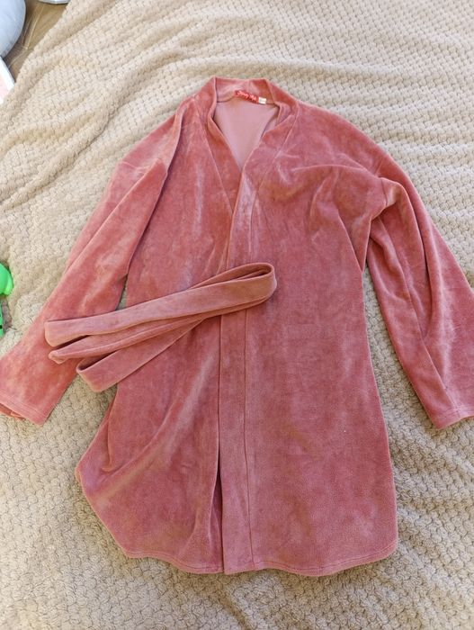 Халати на дівчинку