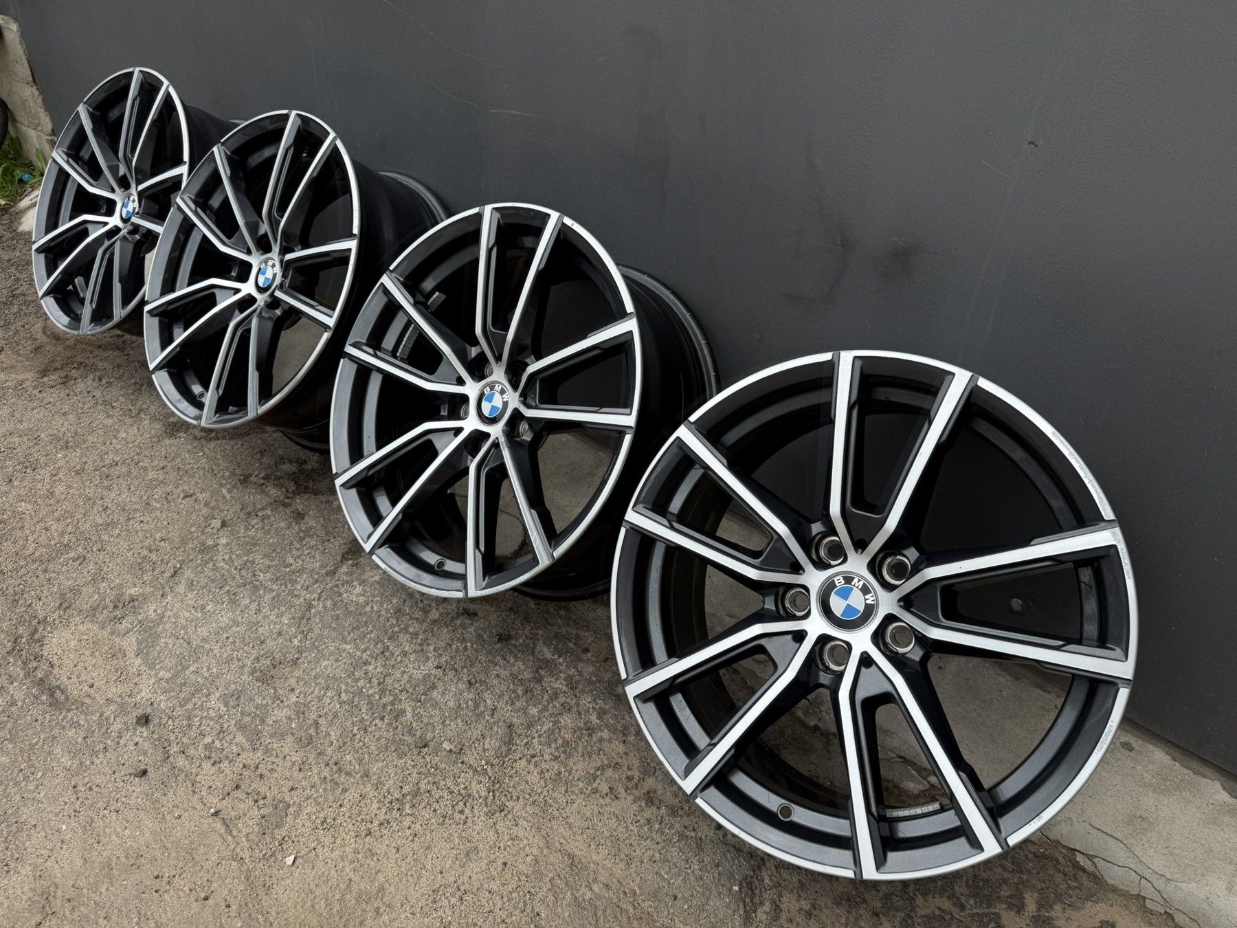 Диски комплект BMW G20 5/112 R18 оригинал