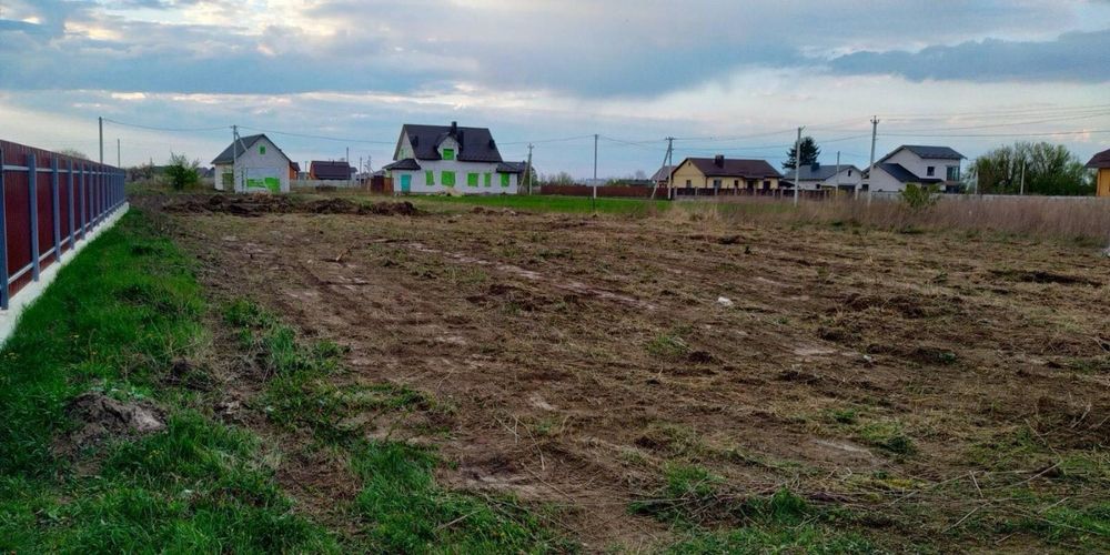 Земельна ділянка в с. Боратин