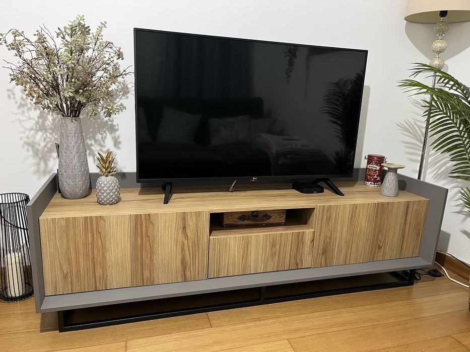 Movel de TV Cinza