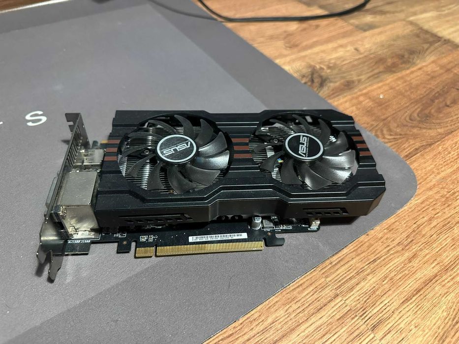 Karta graficzna ASUS Radeon R7 260X 2GB w pełni sprawna