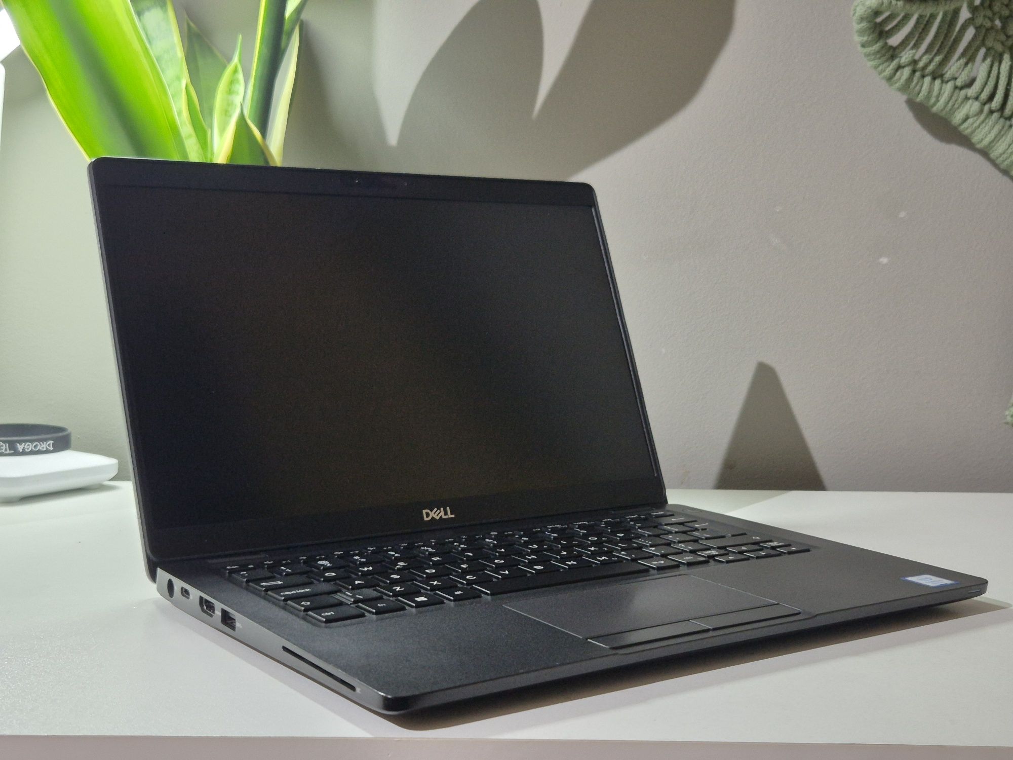 DELL Latitude 5300 i5-8265u SSD256GB