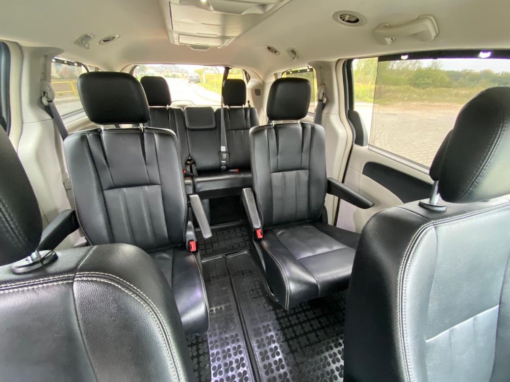 Chrysler Town & Country