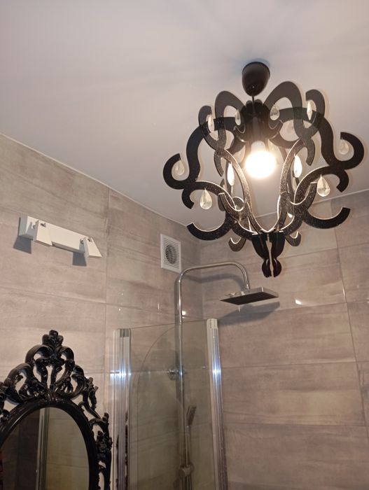 Lustro i żyrandol Glamour