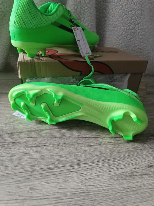 Buty sportowe/ korki