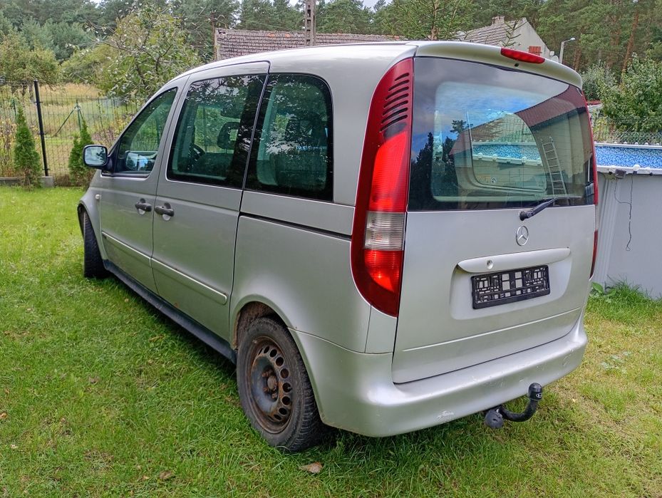 Całość na części