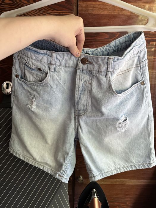 Продам шорти джинсові