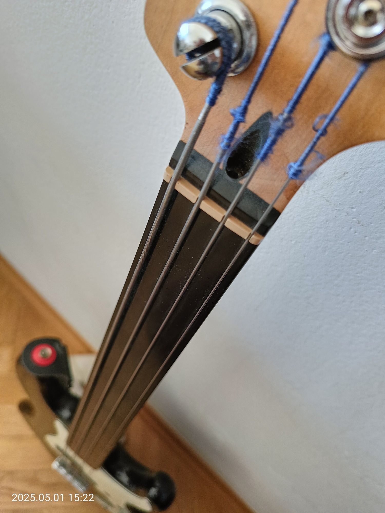 Gitara basowa Hohner Professional Precision Bass Fretless (bezprogowa)