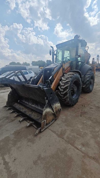 Koparko-ładowarka CASE 695 ST