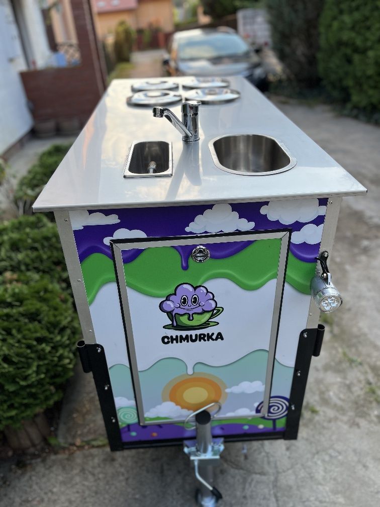 Przyczepa i rower gastronomiczny przystosowany do sprzedaży lodów