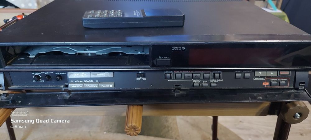 Magnetowid VHS Hitachi Video Deck VT-416E