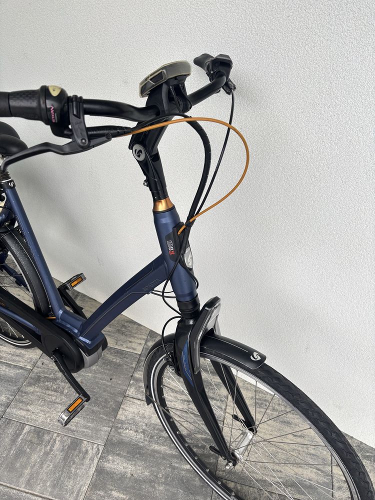 Elektryczna Sparta M8 B, centralny Bosch Active, Magura