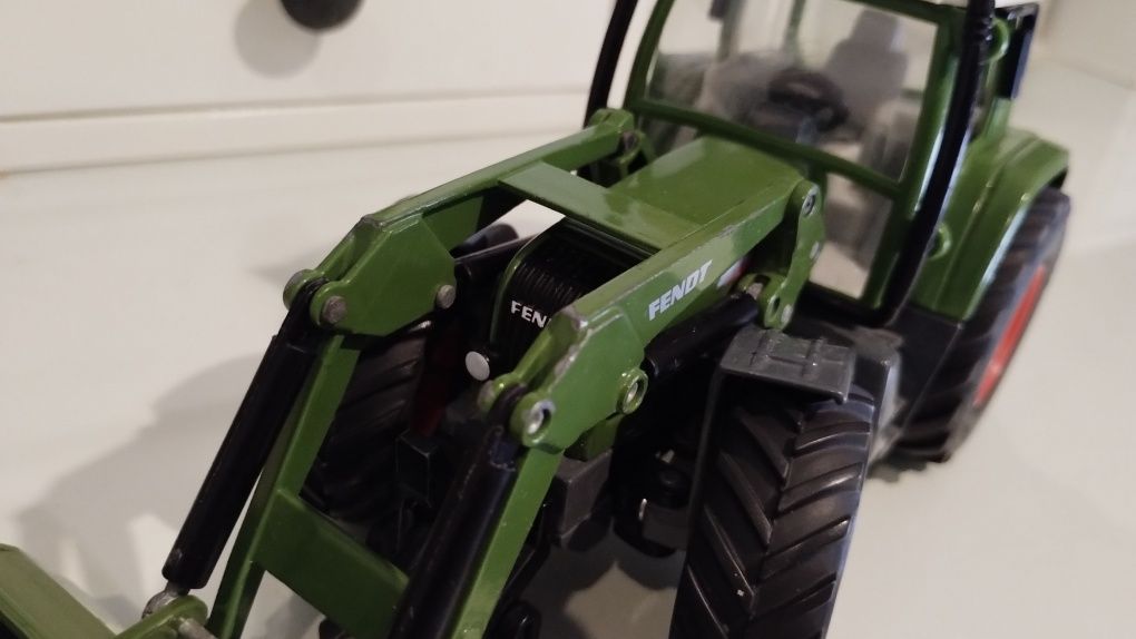 Traktor Siku Fendt model ładowarka