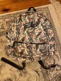 Plecak Vans Realm Bacpack (Tropical) White/Multi VNZ0IWM