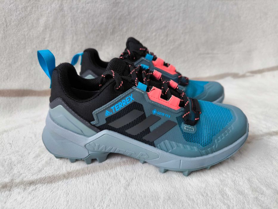 Кроссовки женские Adidas Terrex Swift R3 Gore-Tex, 36 размер, 22,5 см