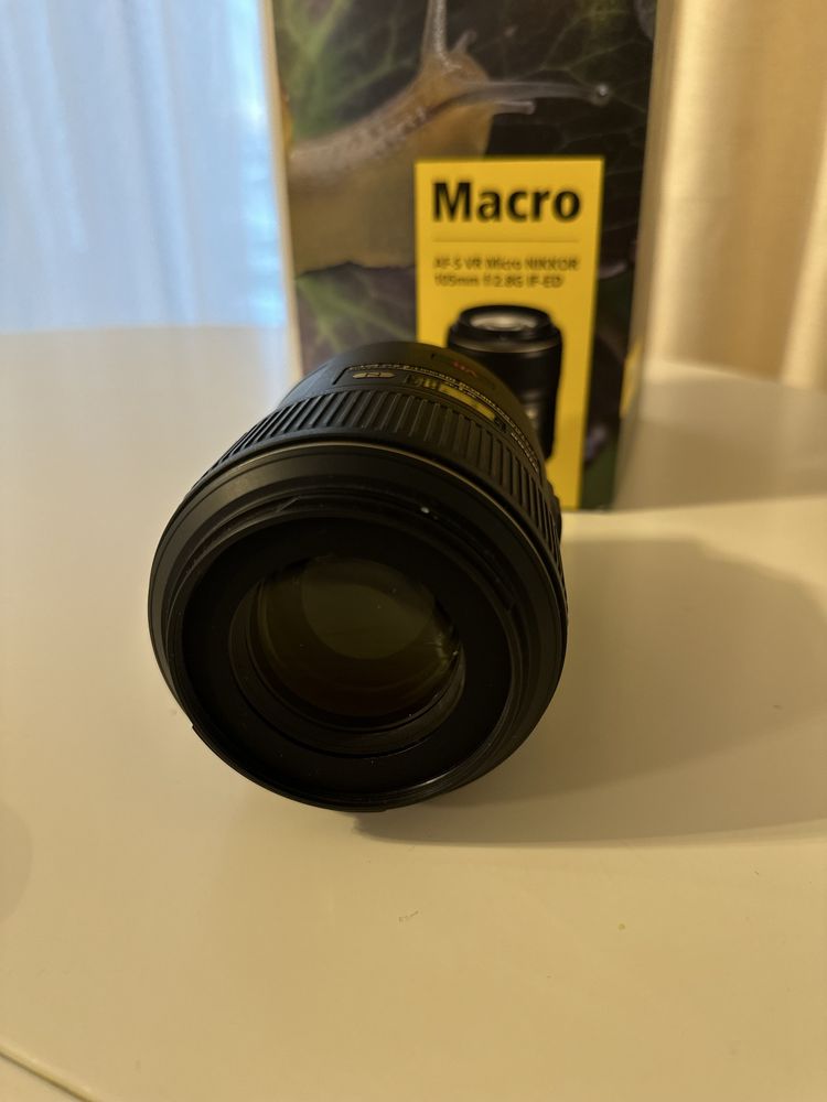 Nikon nikkor 105 micro macro 2.8