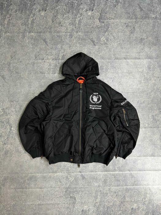 Бомбер BALENCIAGA чорна куртка черная курточка opium black WFP archive