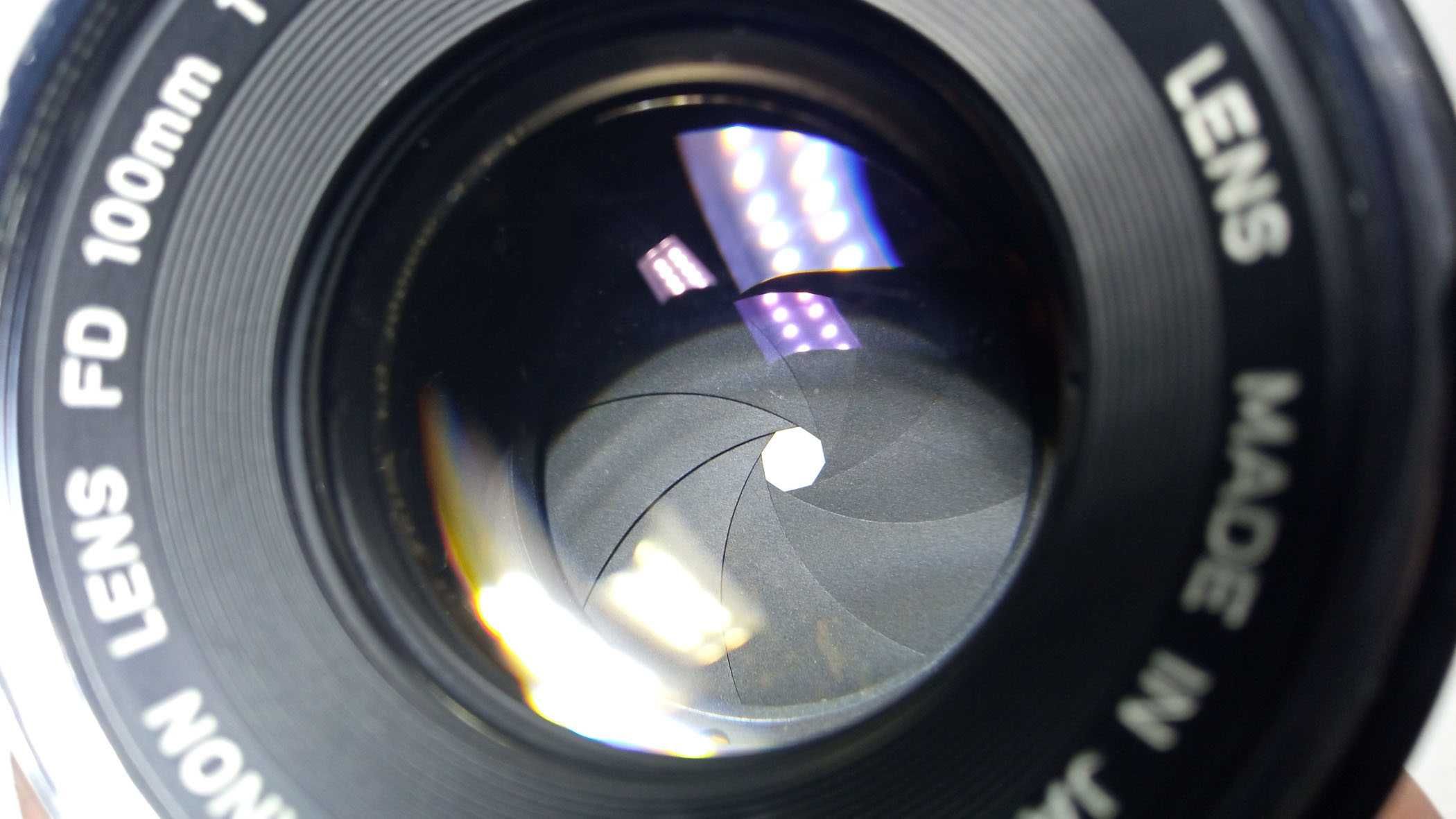 Мануальный объектив Canon FD 100mm 2.8 chrome nose
