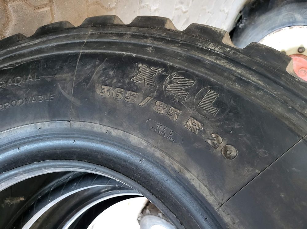 Opony Michelin 365/85r20 XZL para