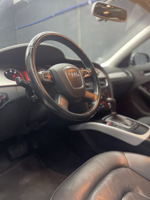 AUDI A4 AVANT 2.0 TFSI QUATTRO