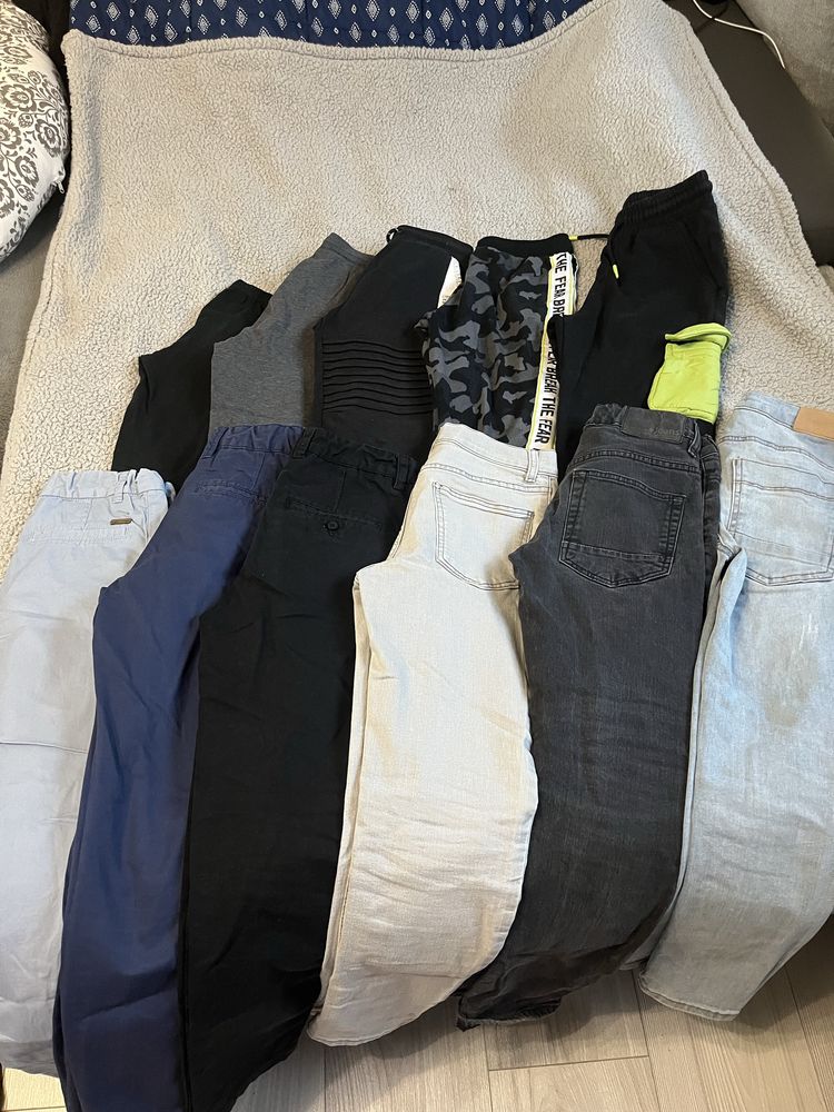 Zestaw ubranek dla chlopca buty bluzy koszulki spodnie itp