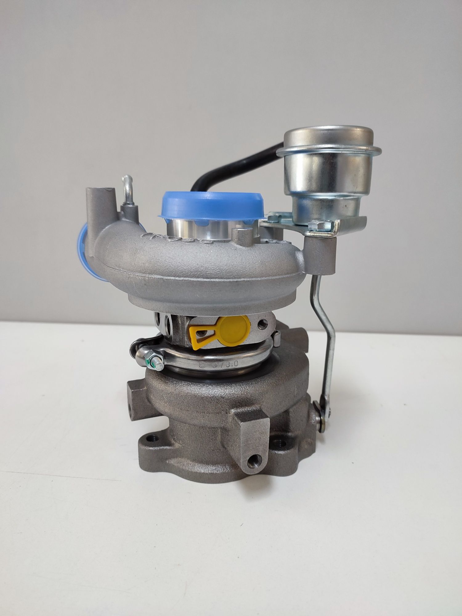 Turbo novo para Mitsubishi Canter FE531 motor 4M40