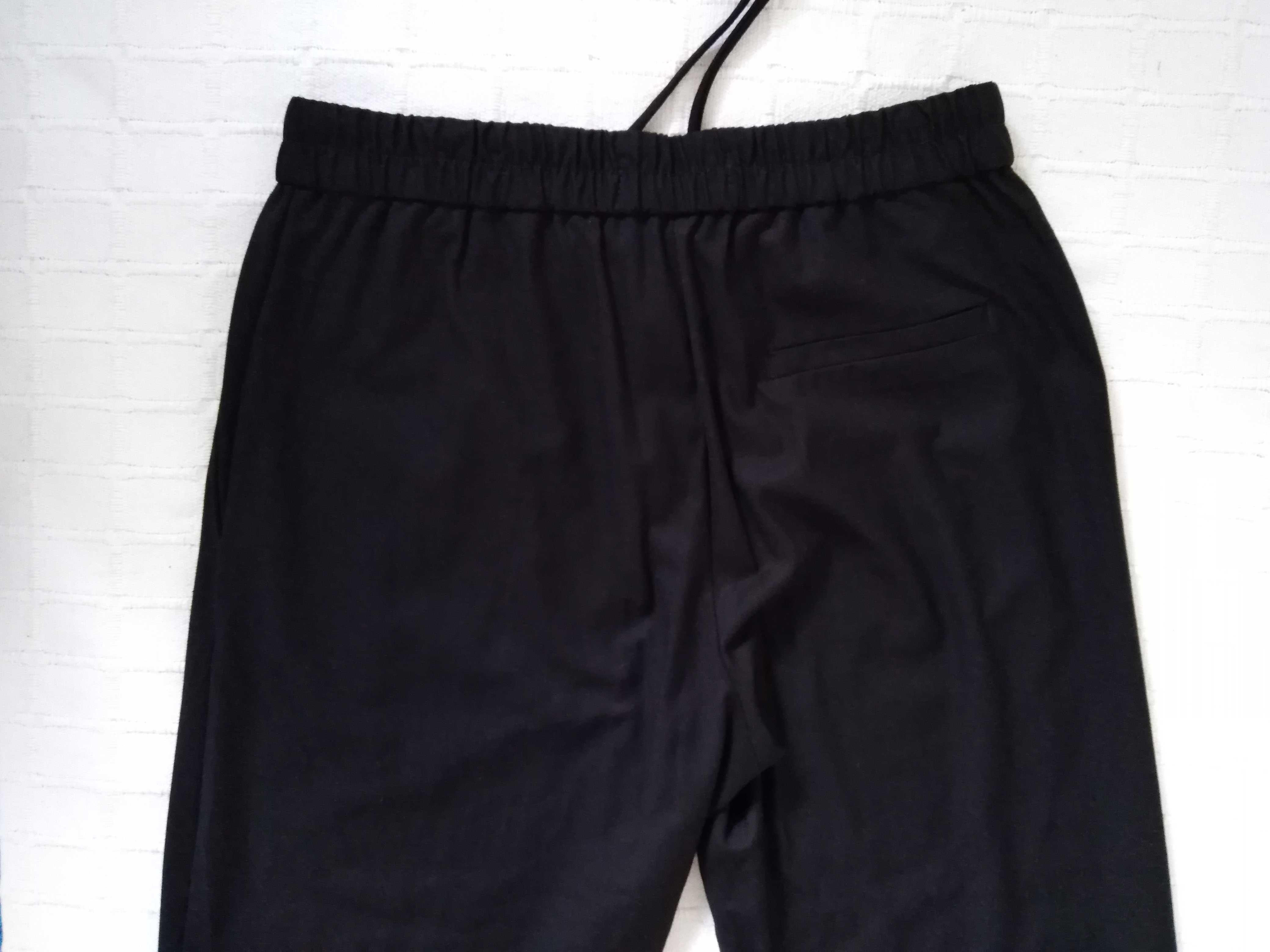Calças Negras Mango Basics M