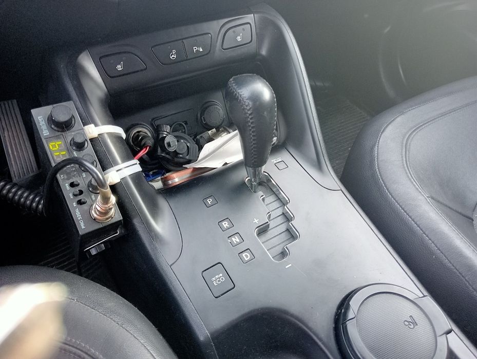 Sprzedam Hyundai ix35 rok 2012.  Samochód sprawny do poprawek lakierni