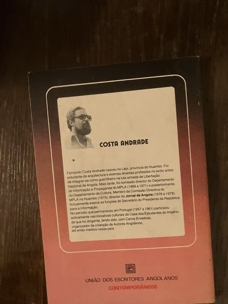 Livro “Estórias de contratados”
