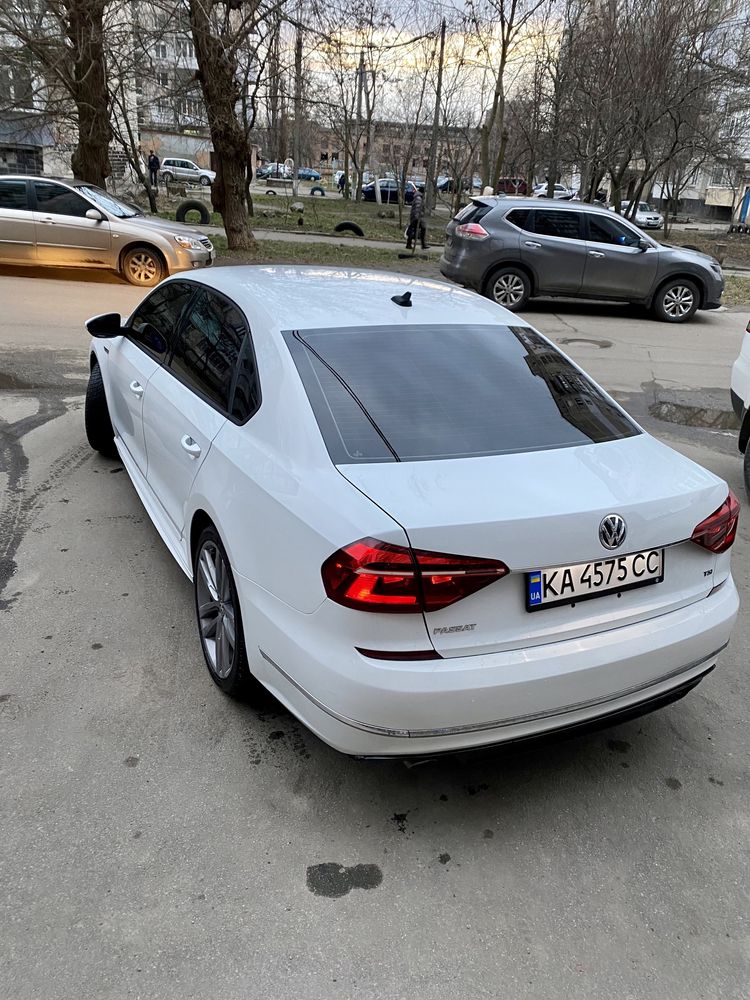 Volkswagen Passat b8 r-line 2.0tsi 2018