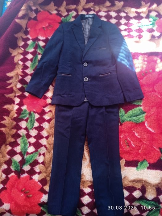 Шкільна форма на хлопчика