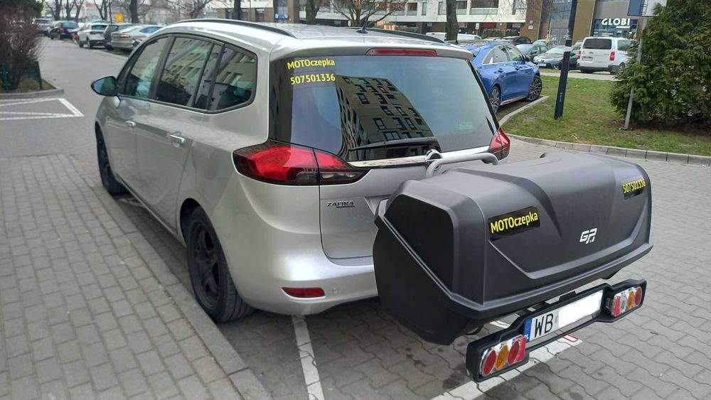 Wypożyczalnia wynajem thule box na hak dachowy bagażnik narty stok