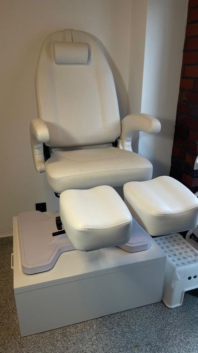 fotel do pedicure +podest