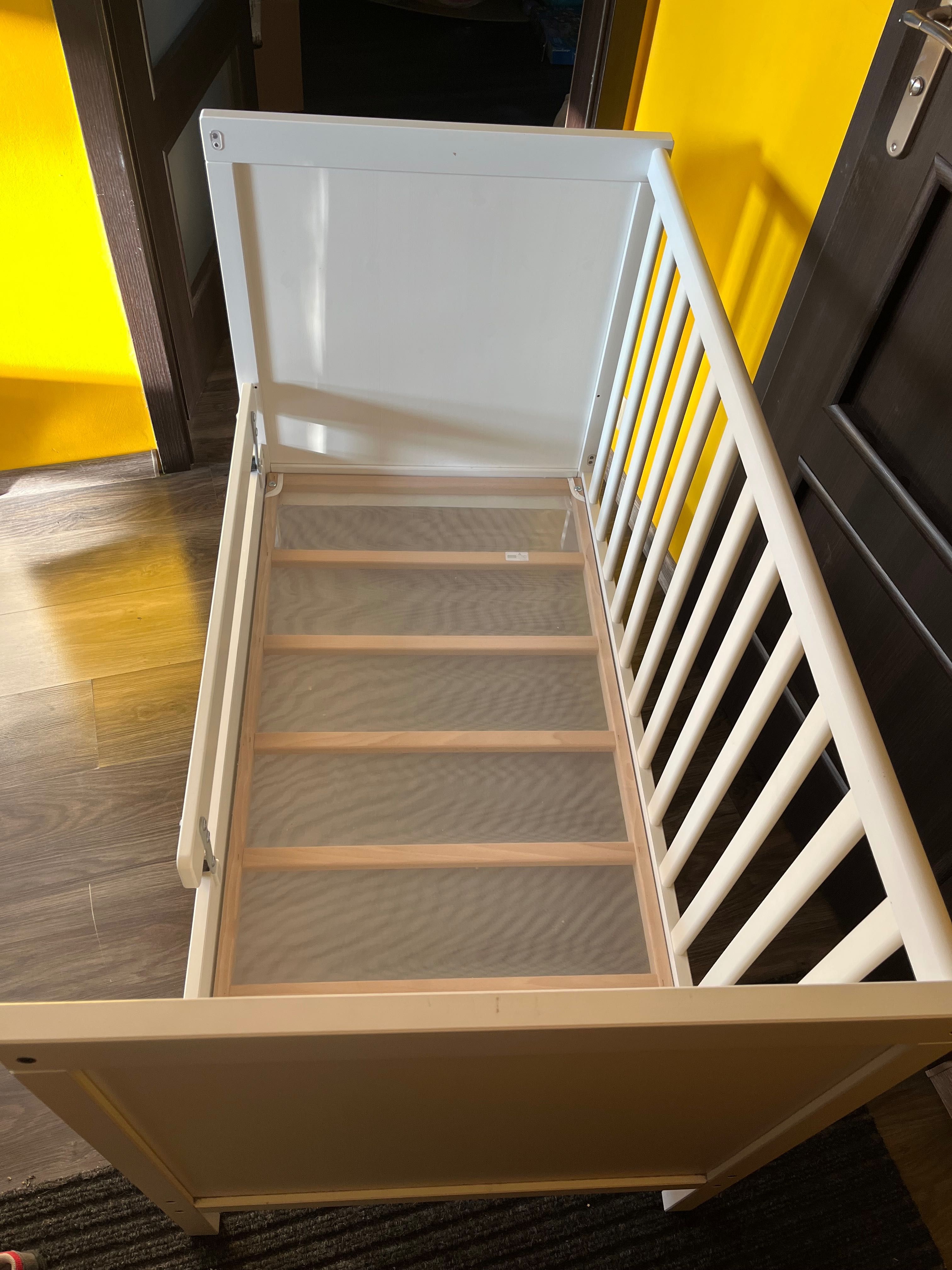 łóżeczko dziecięce Ikea Sundvik +materac+ klin+ barierka