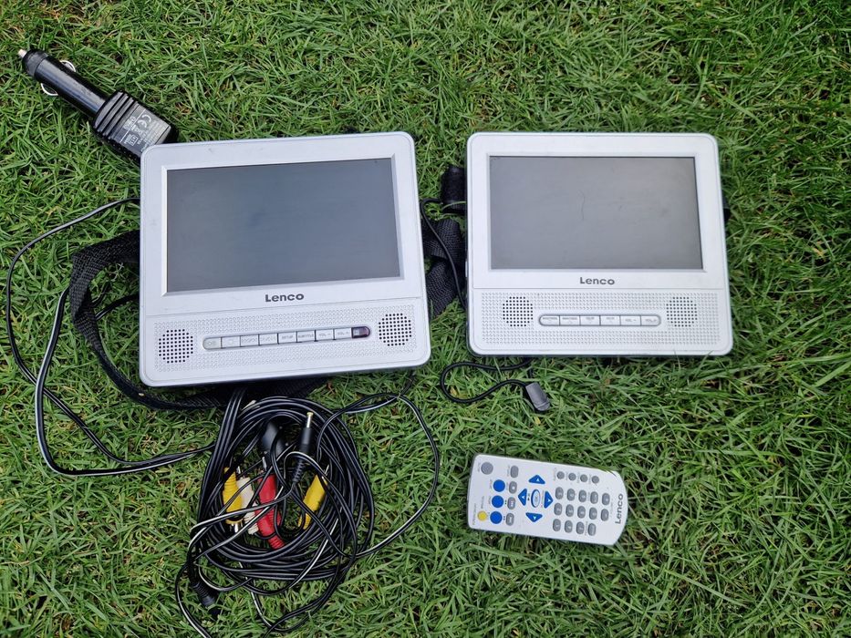 Zestaw telewizorków samochodowych