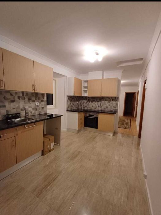 Moradia T4 disponível para arrendamento em 08 de fevereiro 2026