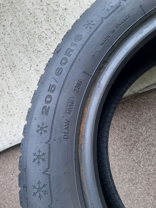 2x Opony zimowe 205/60R16 Dunlop WinterSport5 / 7mm