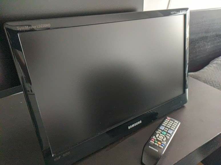 Monitor Samsung SyncMaster LD220HD z tunerem TV 21,5