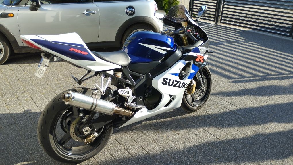 Suzuki GSX-R 750 k4