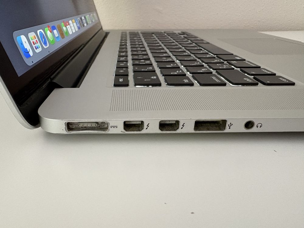Macbook pro retina i7 15 polegadas