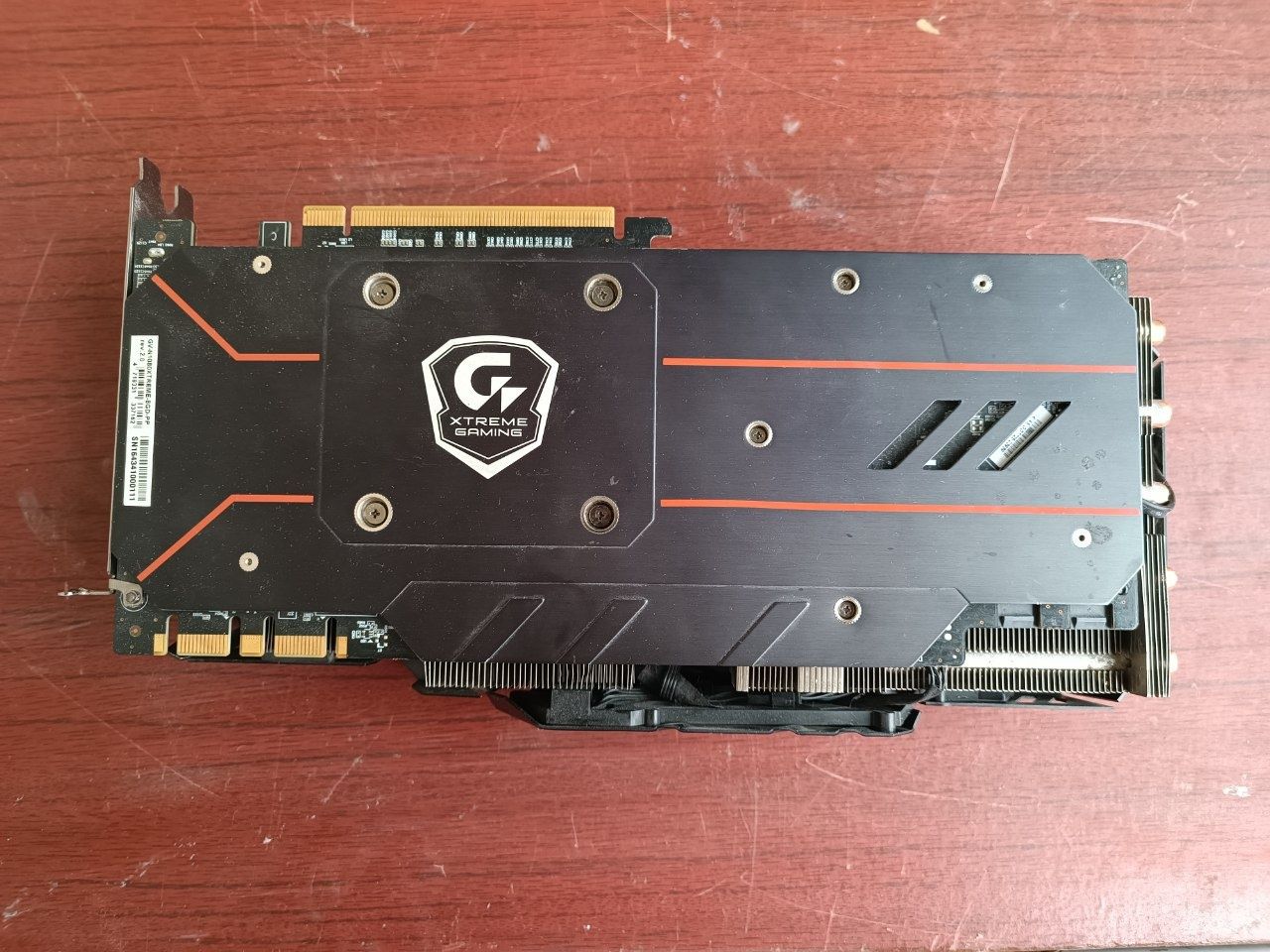 Продам видеокарту GTX 1080 XTREME GAMING 8 GB